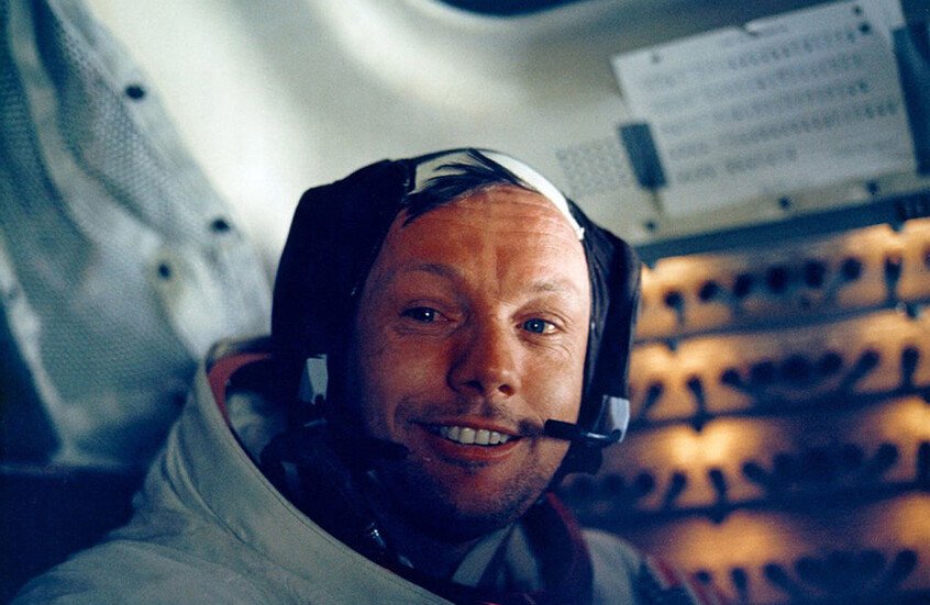 كنوز أبولو 11.. السر الذي أخفاه نيل أرمسترونغ في خزانته لـ 40 عاماً 1 كنوز أبولو 11