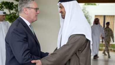 رئيس الدولة يستقبل رئيس وزراء بريطانيا ويبحث معه علاقات التعاون والتطورات الإقليمية