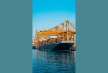 "الموانئ والجمارك" تعزز استمرارية تزويد السفن بالمؤن والوقود في موانئ دبي ومناطق الرسو التابعة لها