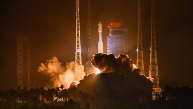 الصين تطلق مجموعة جديدة من الأقمار الاصطناعية للإنترنت