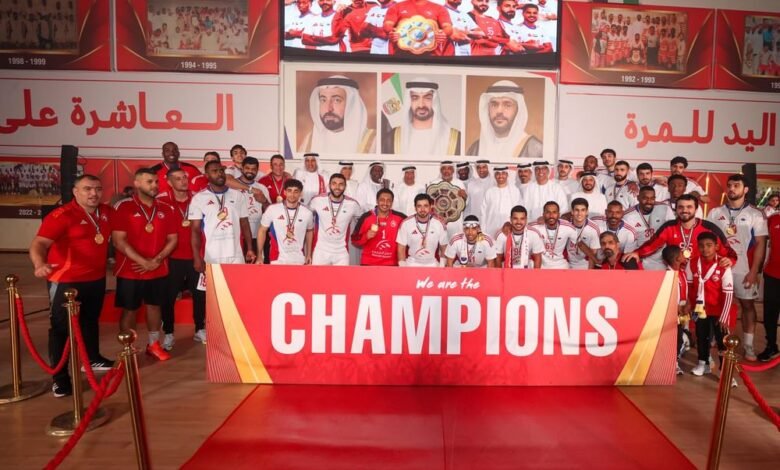 الشارقة بطلاً لدوري كرة اليد للمرة العشرين في تاريخه 5 الشارقة بطلاً لدوري كرة اليد للمرة العشرين في تاريخه