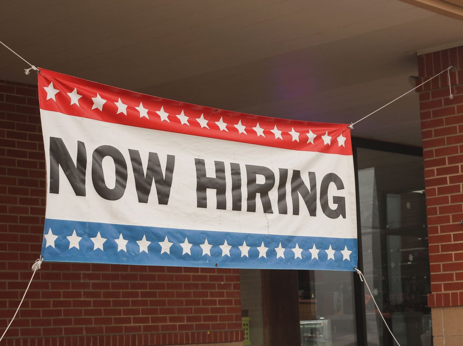 نمو الوظائف في الولايات المتحدة يفوق التوقعات 1 نمو الوظائف في الولايات المتحدة يفوق التوقعات