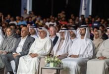 نهيان بن مبارك وعبد الرحمن العور يفتتحان احتفالية بمناسبة "اليوم العالمي للعمال"