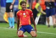 جهل وعنصرية.. يامال يستنكر الهتافات المسيئة للإسلام