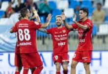 شباب الأهلي يتوهج بصلابة دفاعية وغزارة تهديفية