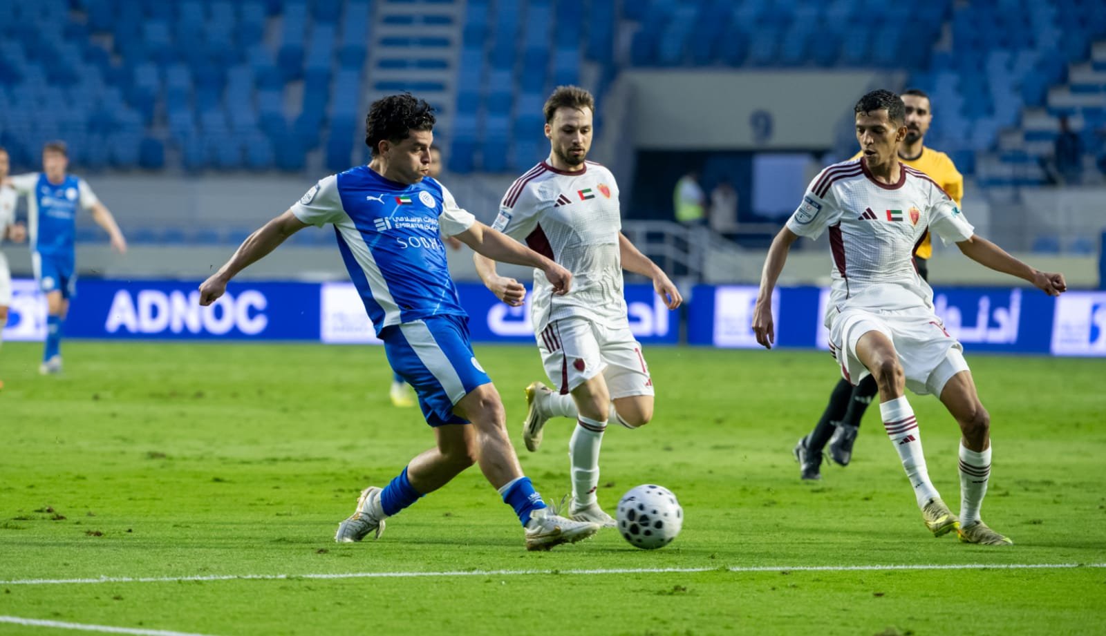 النصر يخمد انتفاضة الوحدة برأسية قاتلة 1 النصر يخمد انتفاضة الوحدة برأسية قاتلة