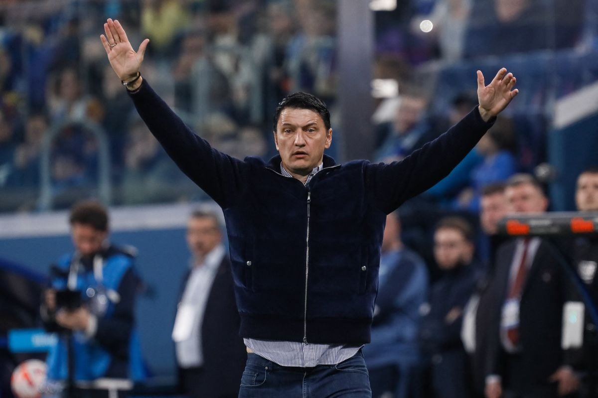 رسميًا.. العين يربط مدربه إيفيتش بعقد جديد 1 رسميًا.. العين يربط مدربه إيفيتش بعقد جديد