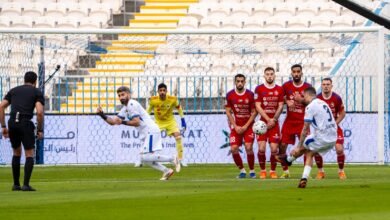 بالنيران الصديقة.. بني ياس يخطف نقطة من الشارقة