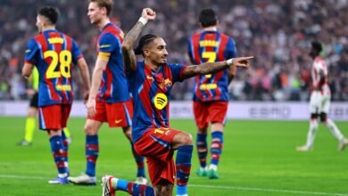 اليويفا يدرس معاقبة نجم برشلونة