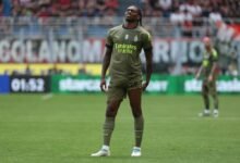 صورة.. نجم ميلان يفتح الباب أمام برشلونة