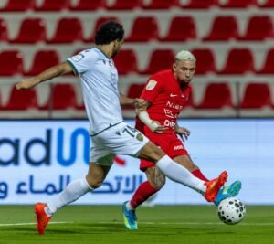 خورفكان يقدم هدية إلى العين بتعطيل شباب الأهلي