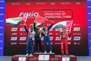 "فيكتوري" يستهل حملة الدفاع عن لقب بطولة العالم للفورمولا 1 في إيطاليا