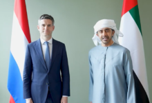 عبدالله بن زايد يبحث مع وزير خارجية هولندا العلاقات الثنائية والتطورات الإقليمية