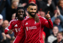 ليفربول يستفيق بثنائية في فولهام