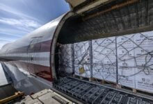 “الفارس الشهم 3”..وصول طائرة مساعدات إلى العريش محملة بـ100 طن لدعم أهالي غزة ضمن “جسر حميد الجوي”