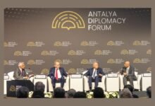 الأمين العام لمجلس التعاون يؤكد التزام المجلس بالتنمية والسلام والابتعاد عن الحروب والنزاعات