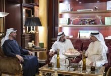 رئيس الدولة يلتقي ملك البحرين بحضور محمد بن راشد ومنصور بن زايد