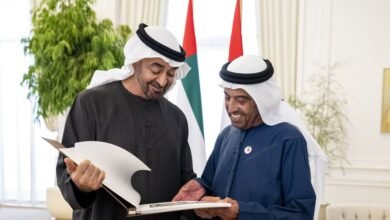 رئيس الدولة يستقبل عبد الله السيد الهاشمي ويوجه بتسمية أحد شوارع أبوظبي باسمه