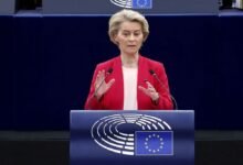 رئيسة المفوضية الأوروبية: الوقت لا يزال مبكراً لبحث تخفيف العقوبات المفروضة على إيران