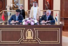 سعود بن صقر يشهد توقيع مذكرتي تفاهم بين حكومة رأس الخيمة