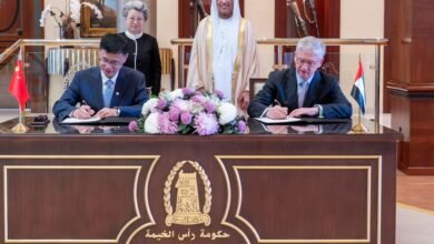 سعود بن صقر يشهد توقيع مذكرتي تفاهم بين حكومة رأس الخيمة