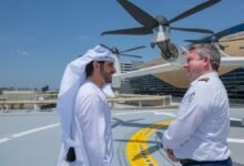 حمدان بن محمد يتفقّد سير العمل في أول محطة للإقلاع والهبوط العمودي للتاكسي الجوي بالقرب من مطار دبي الدولي