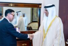 سعود بن صقر يستقبل السفير الكندي