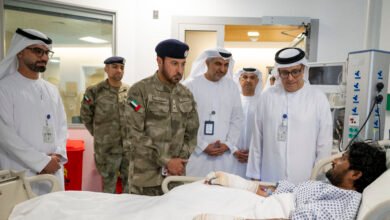 رئيس فريق إدارة الطوارئ والأزمات والكوارث لإمارة أبوظبي يتفقد المتأثرين بالاعتداءات الإيرانية بهدف تعزيز الثقة المجتمعية" 5 رئيس فريق إدارة الطوارئ والأزمات والكوارث لإمارة أبوظبي يتفقد المتأثرين بالاعتداءات الإيرانية بهدف تعزيز الثقة المجتمعية"