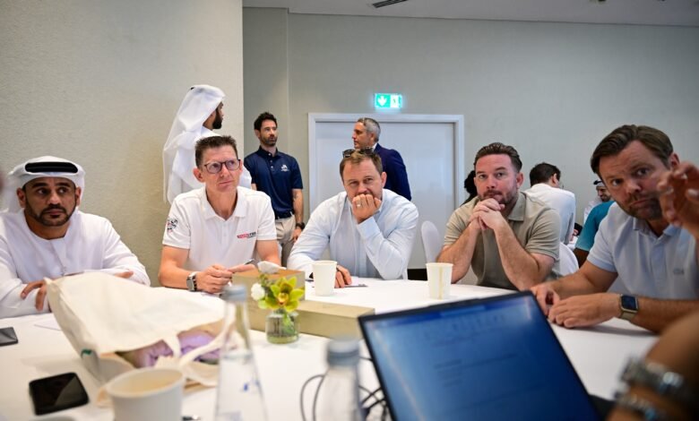 "دبي الرياضي" يبحث مع المنظمين مستقبل الفعاليات الرياضية ومستهدفات "خطة دبي 2033" 11 مجلس دبي الرياضي