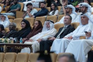 سلطان القاسمي يشهد حفل تخريج طلبة أكاديمية الفنون الأدائية بجامعة الفنون في الشارقة 3 سلطان القاسمي يشهد حفل تخريج طلبة أكاديمية الفنون الأدائية بجامعة الفنون في الشارقة