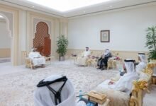 حاكم الشارقة يستقبل سعود بن صقر