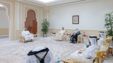 حاكم الشارقة يستقبل سعود بن صقر