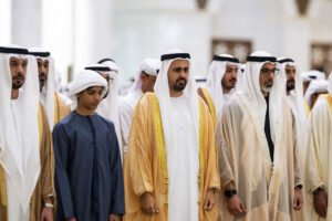رئيس الدولة يؤدي صلاة عيد الأضحى في جامع الشيخ زايد بأبوظبي