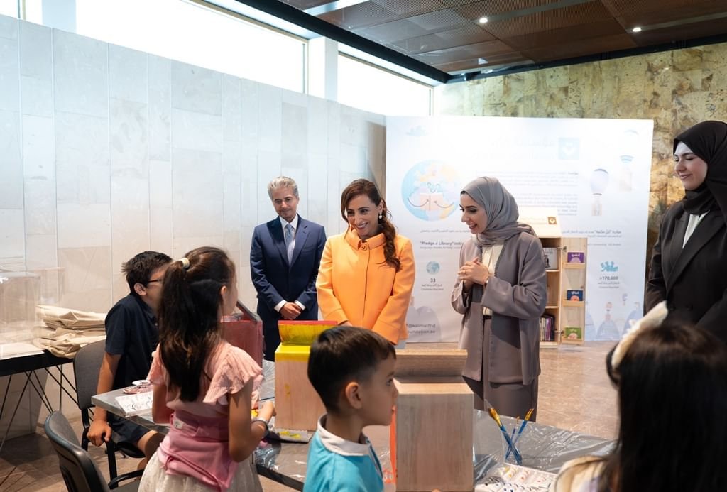 "مؤسسة كلمات" تهدي أطفال الجالية العربية في بولندا مكتبة متنقلة لتعزيز القراءة والهوية 1 مؤسسة كلمات
