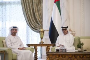 هزاع بن زايد يطّلع على مستجدات مشاريع تطوير البنية التحتية والنقل والخدمات اللوجستية في منطقة العين 2 هزاع بن زايد يطّلع على مستجدات مشاريع تطوير البنية التحتية والنقل والخدمات اللوجستية في منطقة العين