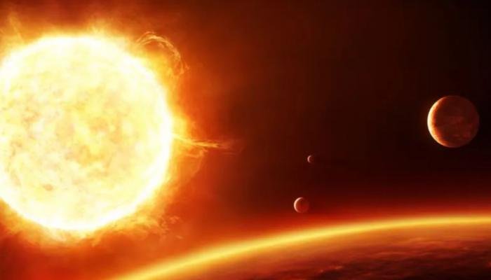 تشكل مجموعات من البقع على جانب الشمس المواجه للأرض 1 الشمس