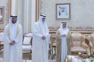 حاكم الشارقة يستقبل المهنئين بعيد الأضحى المبارك