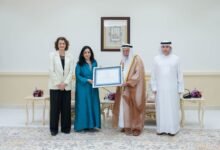 سلطان القاسمي يتسلم شهادة تجديد الاعتراف بالشارقة "مدينة صديقة للطفل" من منظمة "اليونيسف"