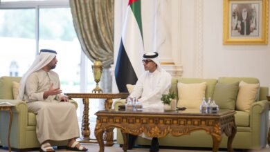 هزاع بن زايد يطّلع على مستجدات وخطط تطوير قطاعَي الطاقة والمياه في منطقة العين