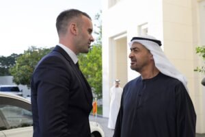 رئيس الدولة ورئيس وزراء مونتينيغرو يبحثان علاقات التعاون والتطورات الإقليمية