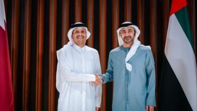 عبدالله بن زايد ورئيس الوزراء ووزير الخارجية القطري يترأسان اجتماع اللجنة المشتركة بين البلدين في متحف زايد الوطني