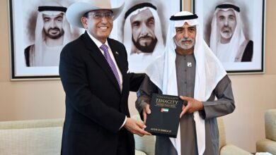 نهيان بن مبارك يشهد إطلاق كتاب "Tenacity" حول صمود الإمارات ووحدة شعبها في مواجهة التحديات