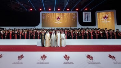 نهيان بن مبارك يشهد تخريج الدفعة الخامسة عشرة من الجامعة الكندية بدبي