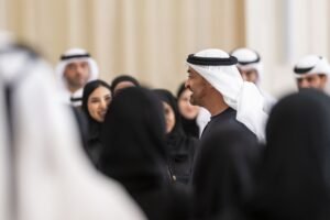 رئيس الدولة يستقبل وفد مجموعة "إيدج"