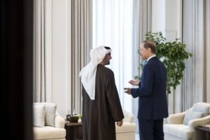 رئيس الدولة يستقبل النائب الأول لرئيس مجلس الوزراء الروسي 2 رئيس الدولة يستقبل النائب الأول لرئيس مجلس الوزراء الروسي