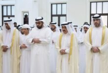حاكم أم القيوين يؤدي صلاة عيد الأضحى بمسجد الشيخ أحمد بن راشد المعلا 26 حاكم أم القيوين
