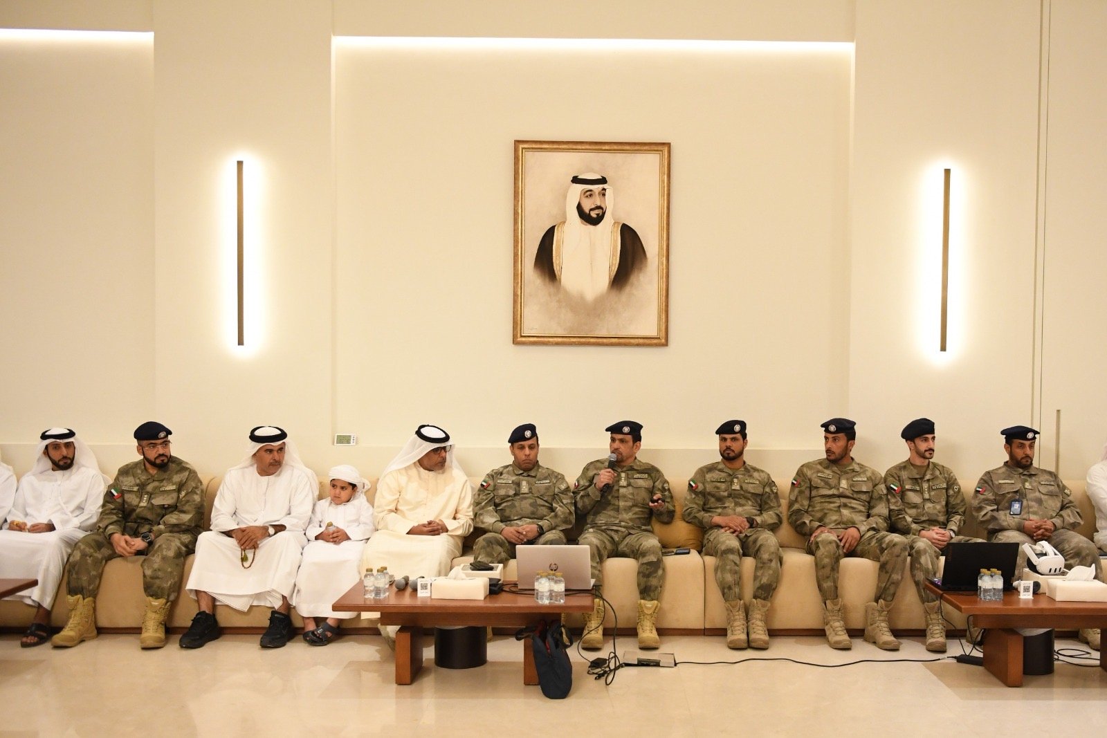شرطة أبوظبي تعزز الوعي المجتمعي بدور الذكاء الاصطناعي في الوقاية من المخدرات 1 شرطة أبوظبي تعزز الوعي المجتمعي بدور الذكاء الاصطناعي في الوقاية من المخدرات