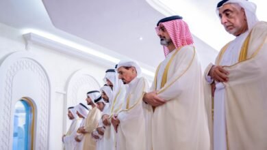 حاكم عجمان وولي عهده يؤديان صلاة عيد الأضحى في مسجد قصر الزاهر 4 حاكم عجمان