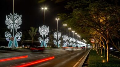 العيد في الإمارات.. شوارع متلألئة وأسواق تنبض بالحياة 2 العيد في الإمارات.. شوارع متلألئة وأسواق تنبض بالحياة