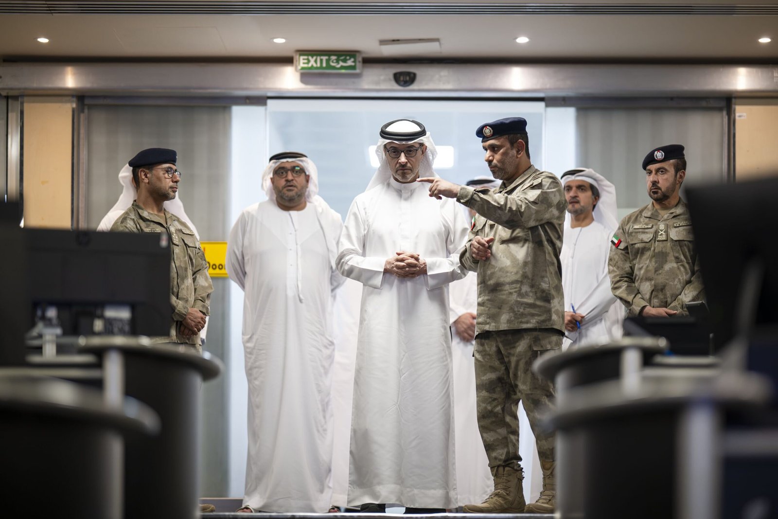 هزاع بن زايد يزور مديرية شرطة منطقة العين ويطّلع على برامجها التطويرية ومستوى الجاهزية الأمنية 1 هزاع بن زايد يزور مديرية شرطة منطقة العين ويطّلع على برامجها التطويرية ومستوى الجاهزية الأمنية